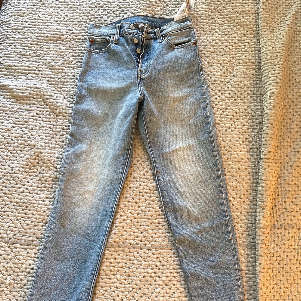 LEVI'S